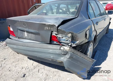 1994 BMW 318 I из США, поврежденный, VIN WBACA5324RFG10398